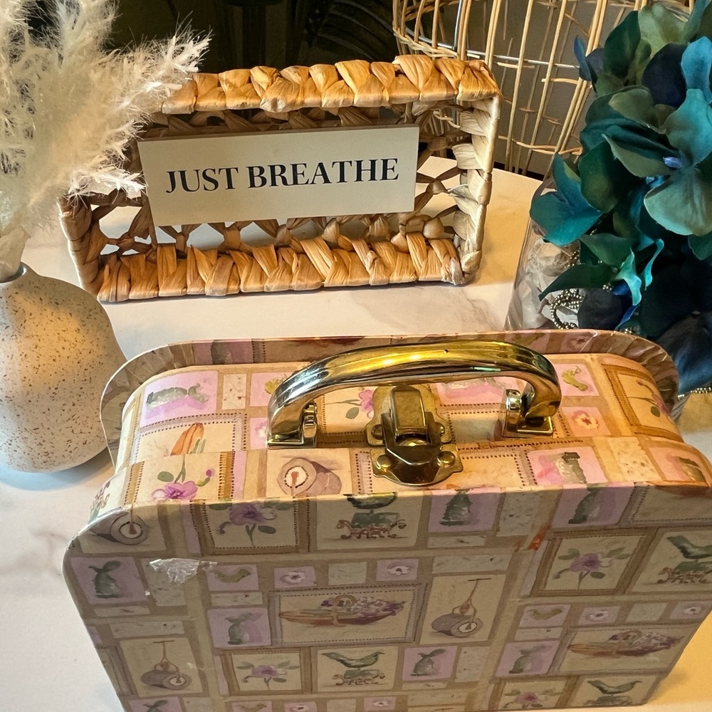 Vintage case multipurpose, Floral and sweet design Patterned Cosmetic Case